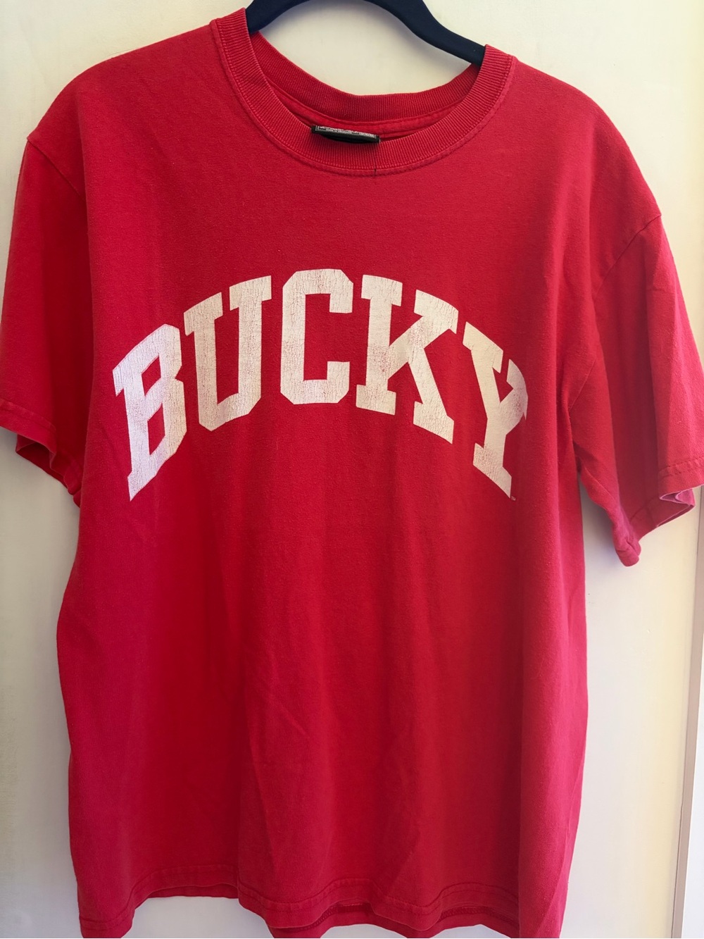 100% cotton crew neck t shirt.  Short sleeve pre shrunk cotton Bucky ❤️ casual
